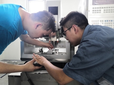 技術(shù)交流促提升，實(shí)踐育人譜新篇——中國農(nóng)業(yè)大學(xué)工學(xué)院“機(jī)械制造工程學(xué)”國家級精品課程生產(chǎn)實(shí)習(xí)圓滿結(jié)束